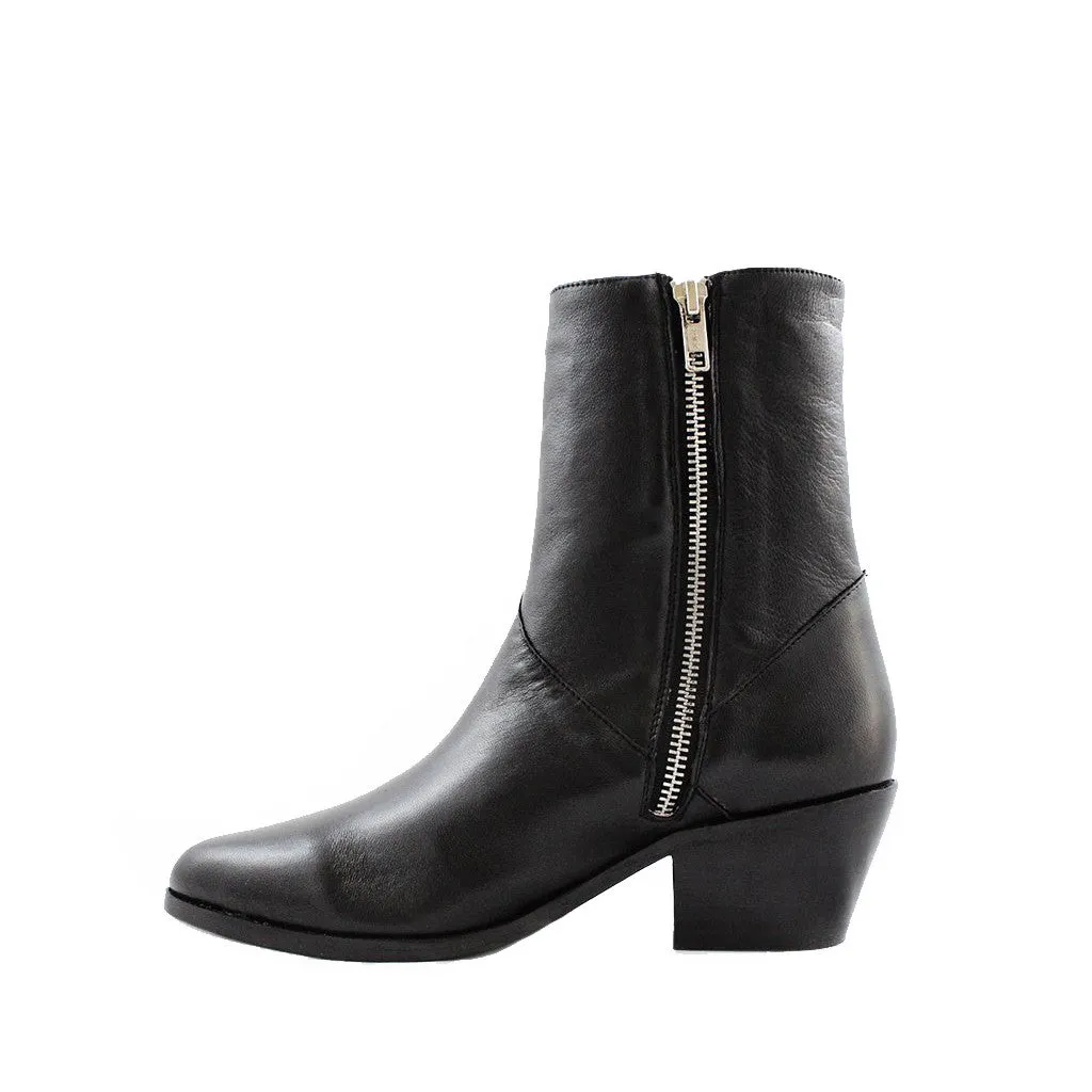 Cartel Helvecia Bootie in Black