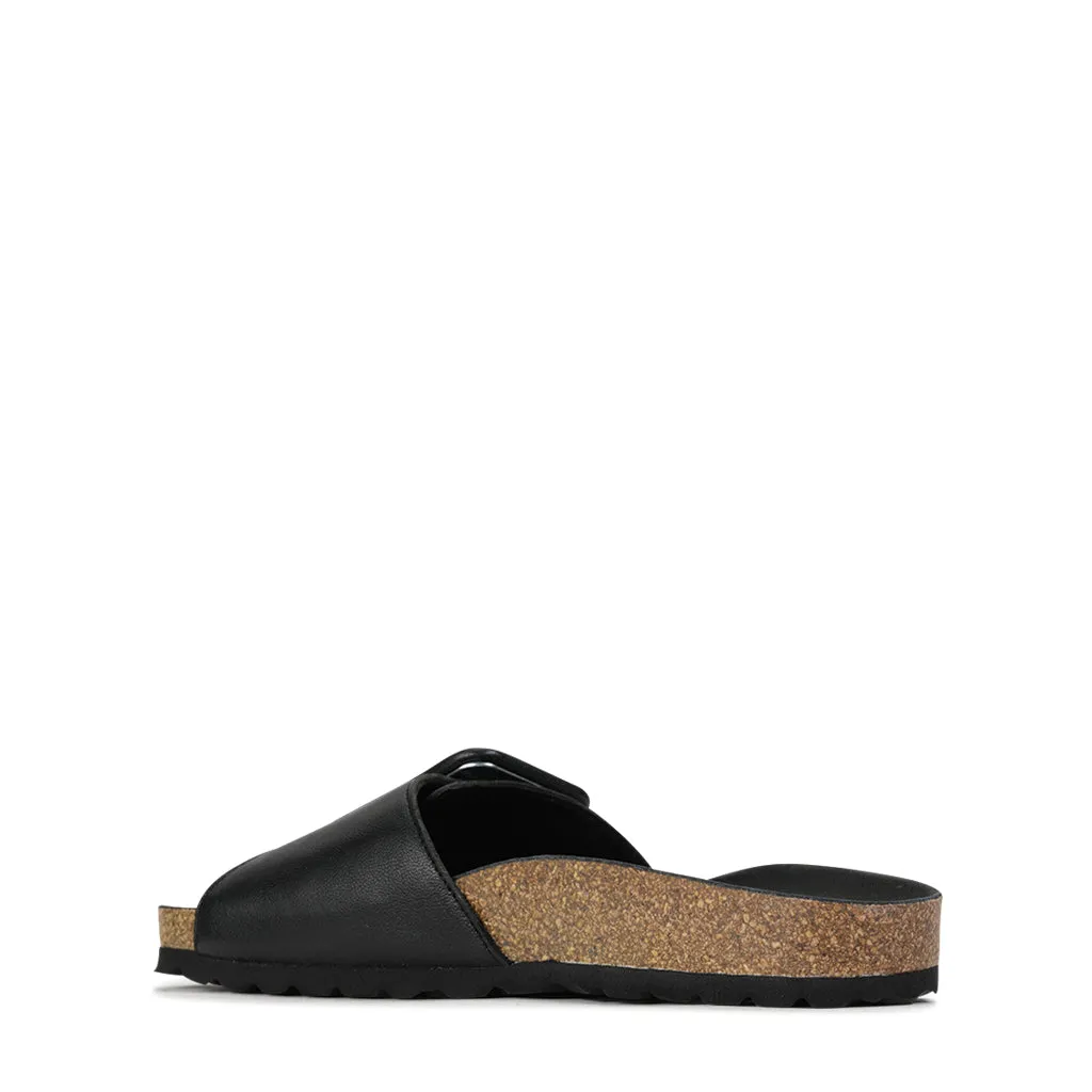 GINIS BUCKLE SANDALS