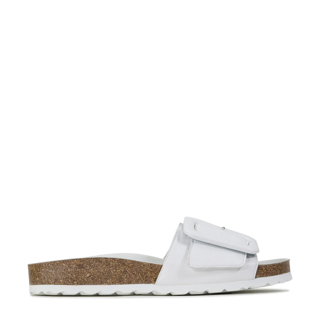 GINIS BUCKLE SANDALS