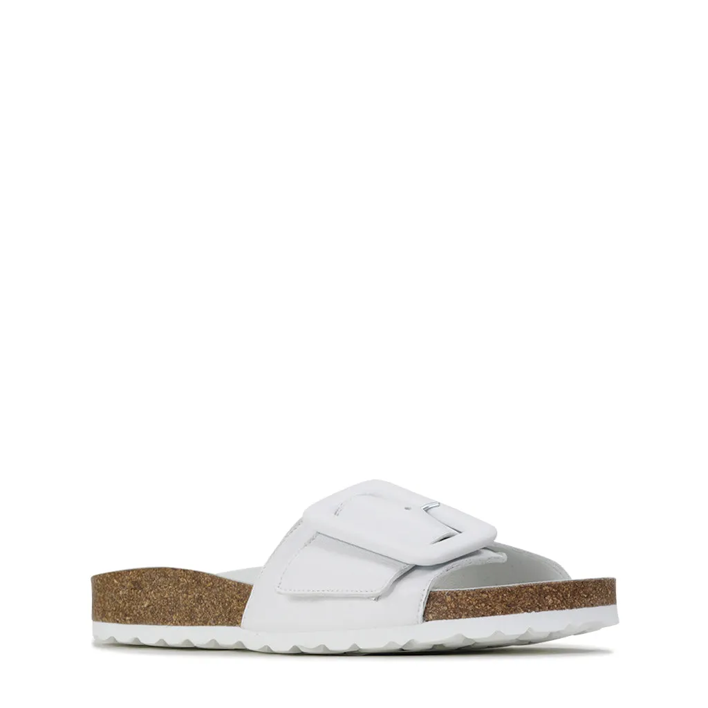 GINIS BUCKLE SANDALS