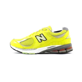 NEW BALANCE 2002 R