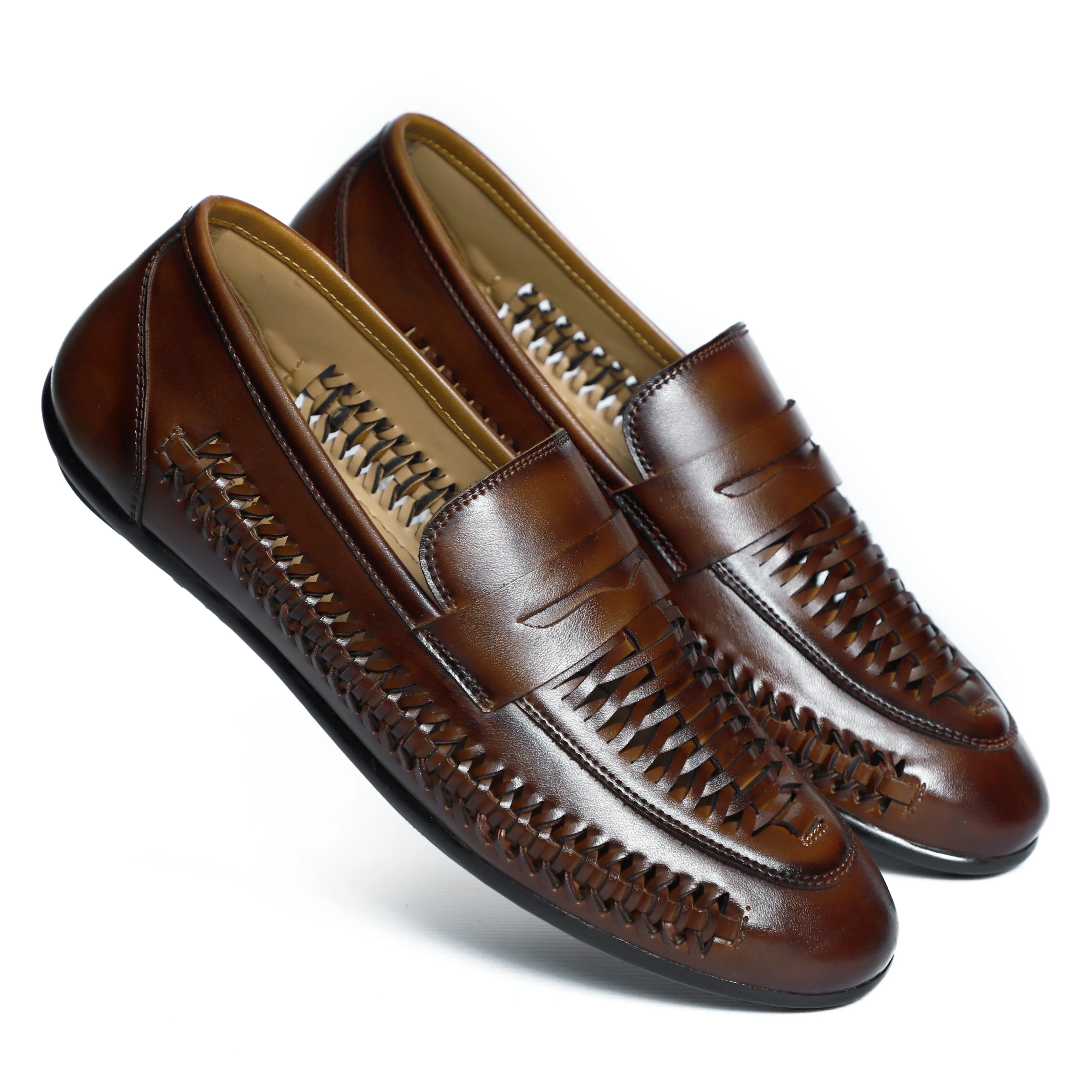 NICHE Mosa Hand Weaved Kolhapuri Loafer (Extra Comfortable)