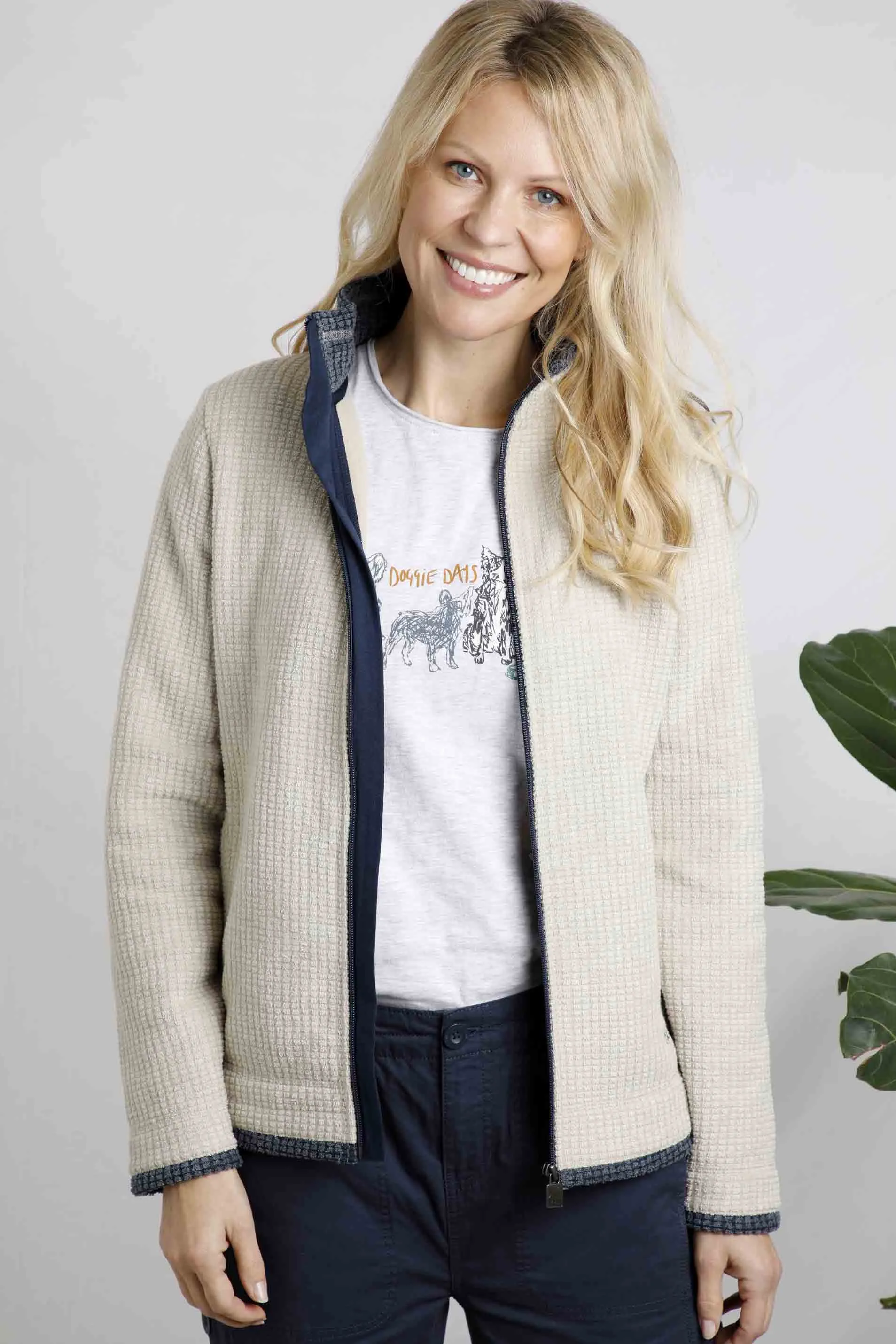 Weird Fish Ariana Grid Fleece-Ecru