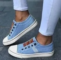 Women’s Canvas Sneaker in 4 Colors